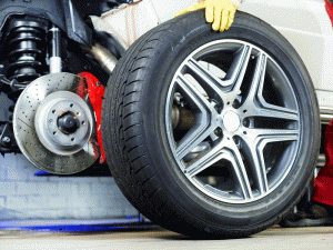 <font style='font-weight:bold;'>你家的汽车轮胎寿命是长还是短？</font>